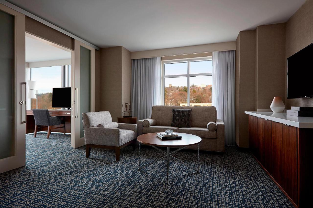 Hotel Ithaca Marriott Downtown On The Commons Exterior foto