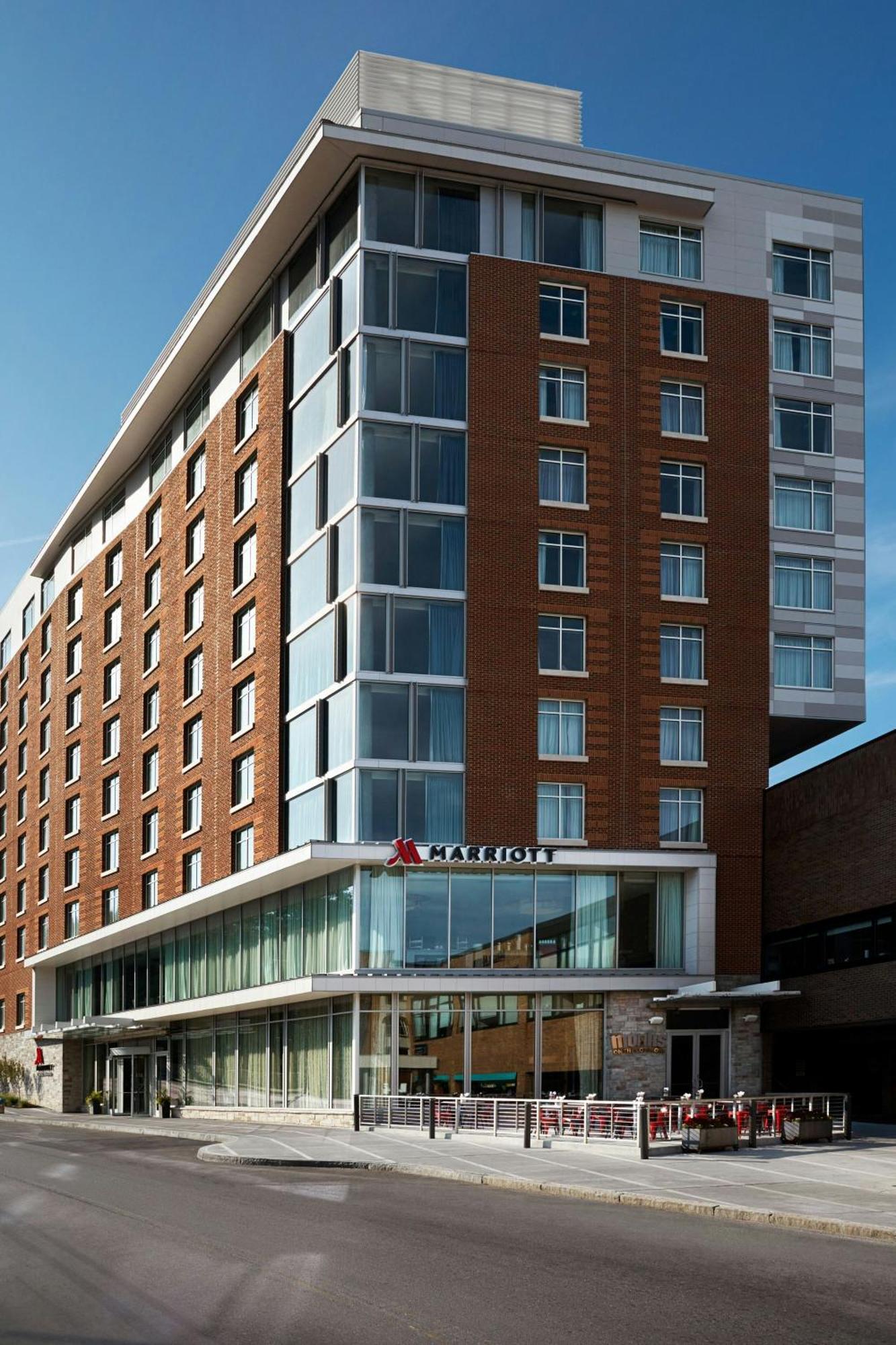 Hotel Ithaca Marriott Downtown On The Commons Exterior foto